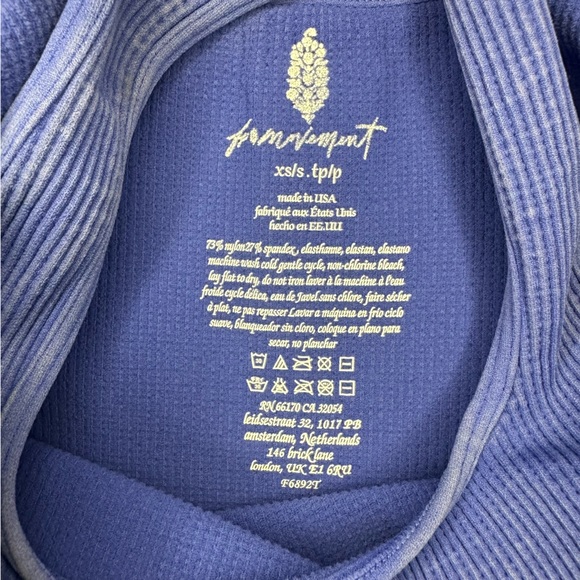 Free People Movement Hot Shot Crop - Picture 3 of 3